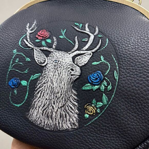 Hand-Tooled & Deer Texture Cowhide Handmade Kisslock Round Bag, Multi Use Style - Picture 11 of 16